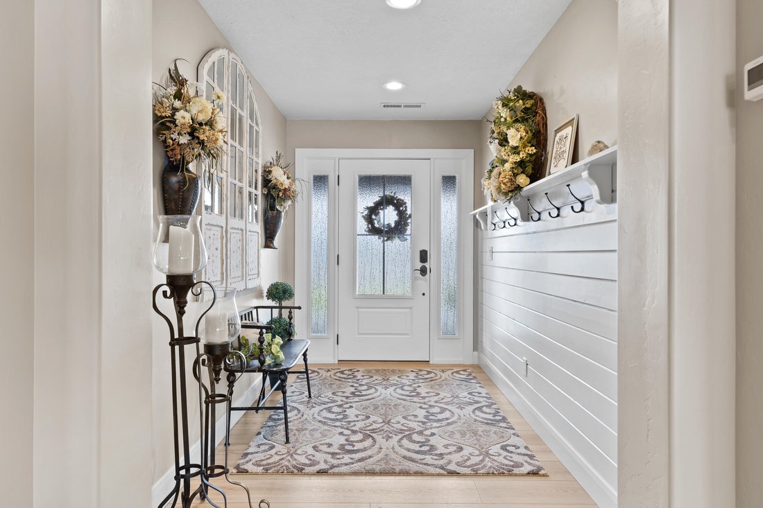 House in Enterprise, Utah, United States 4 - 16036520