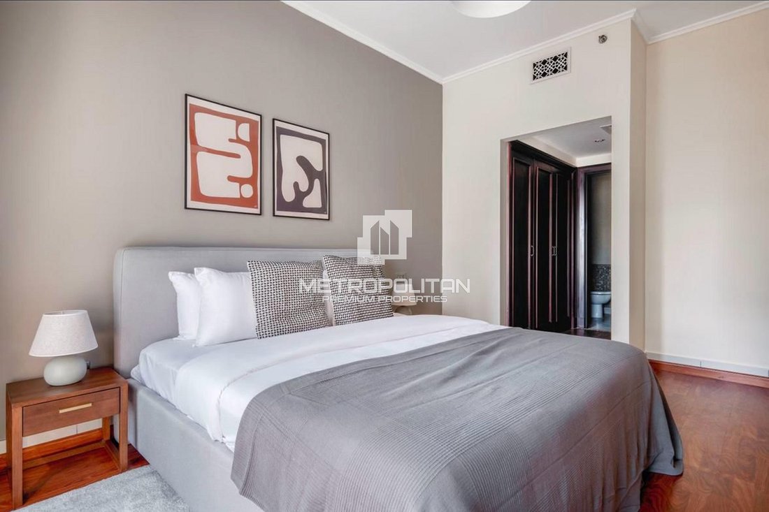 Apartment in Downtown Dubai, Dubai, United Arab Emirates 5 - 16038134