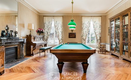 Elegant XI Xth Century Castle Beautiful Park Pool