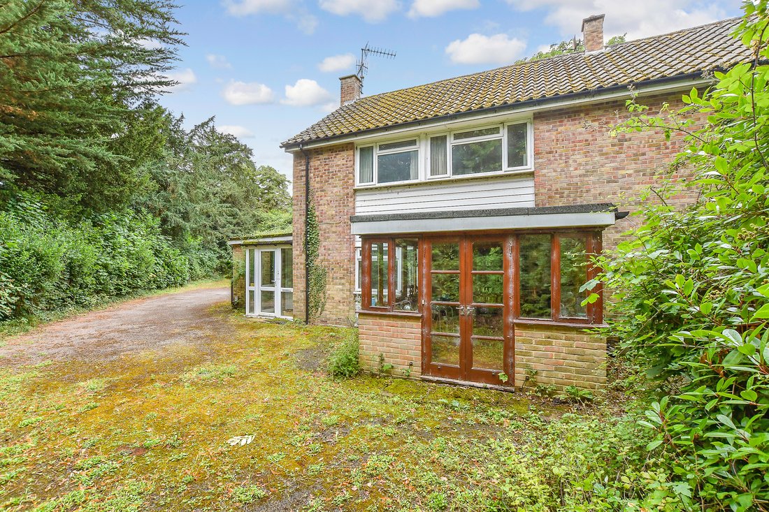 Villa in Hadlow, England 1 - 16032836