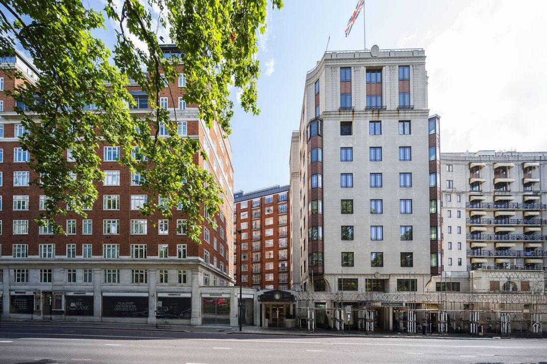 Apartment in Mayfair, Westminster, England 2 - 15659115