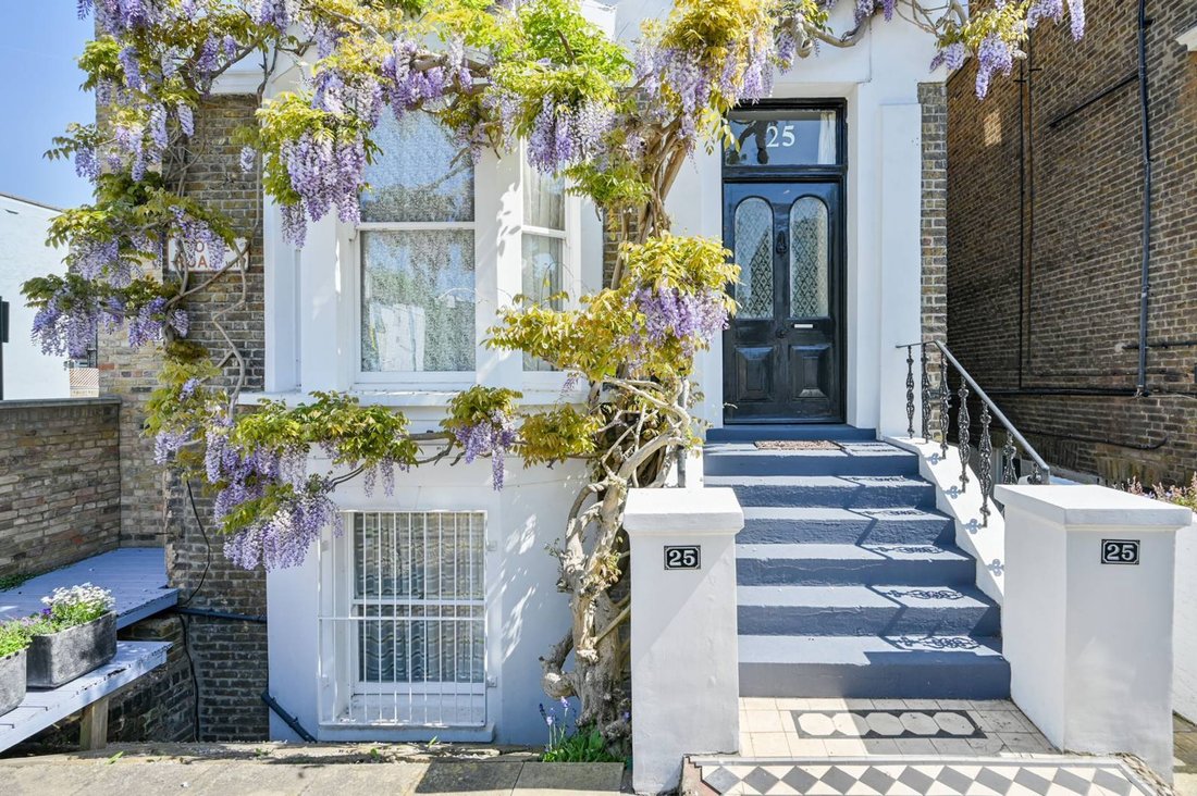 House in Shepherds Bush, Hammersmith and Fulham, England 2 - 15648676