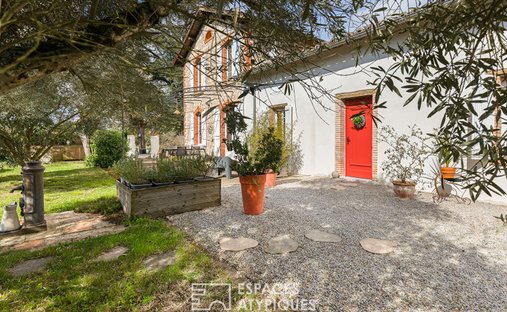 Castle for Sale in Gaillac, Occitanie, France