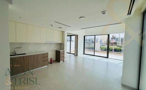 Villa in Dubai, Dubai, United Arab Emirates 1