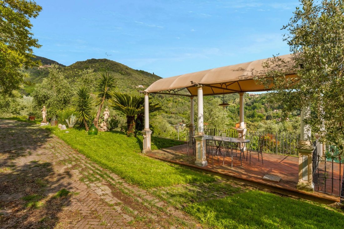 Villa in Pietrasanta, Tuscany, Italy 4 - 15989630
