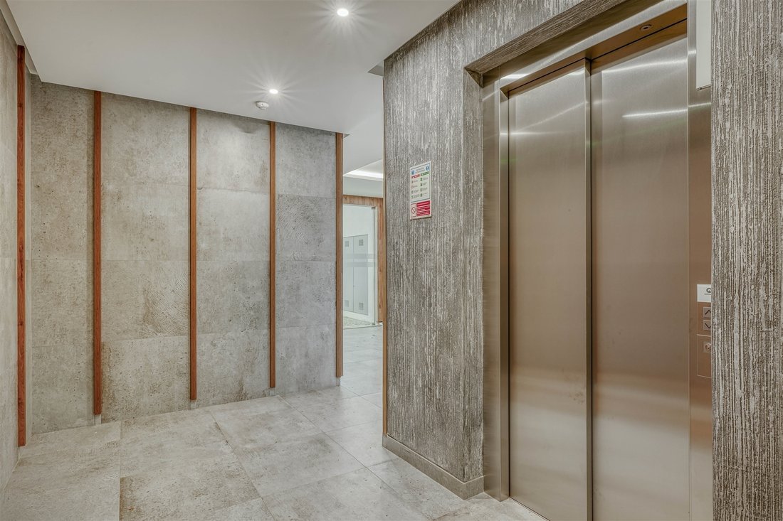Apartment in Carcavelos e Parede, Lisbon, Portugal 5 - 16035731