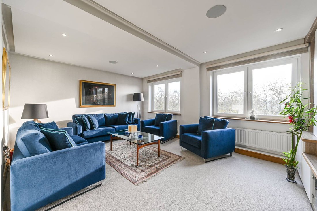 Apartment in Mayfair, Westminster, England 2 - 15659098