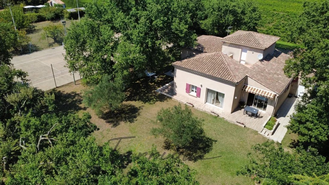 House in Chateauneuf-du-Rhone, Auvergne-Rhône-Alpes, France 2 - 15932004