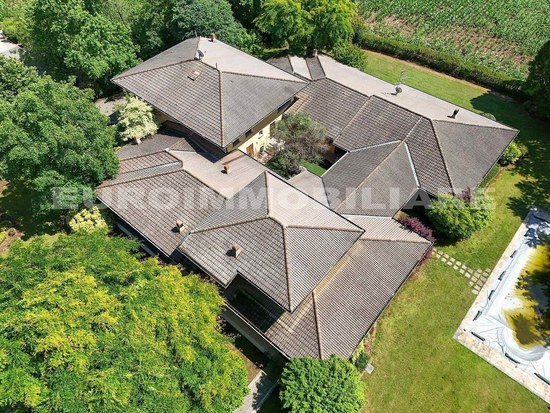 Villa in Berlingo, Lombardy, Italy 5 - 16032517
