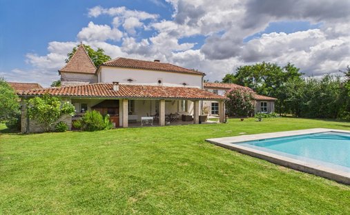House in Fongrave, Nouvelle-Aquitaine, France 1