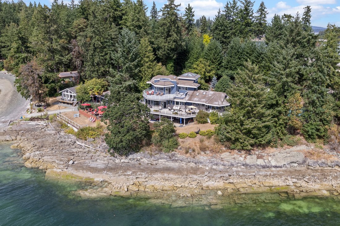 House in Ladysmith, British Columbia, Canada 3 - 16032197
