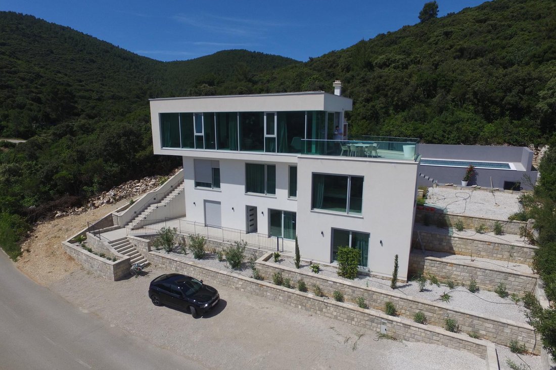 Villa in Zrnovo, Dubrovnik-Neretva County, Croatia 2 - 16037497