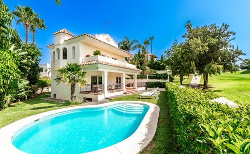 Villa in Guadalmina Alta, San Pedro de Alcantara, Spain 1