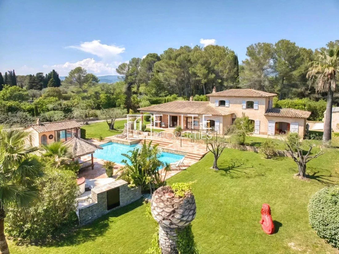Estate in Les Indes les-Groulles, Mouans-Sartoux, France 5 - 15997525