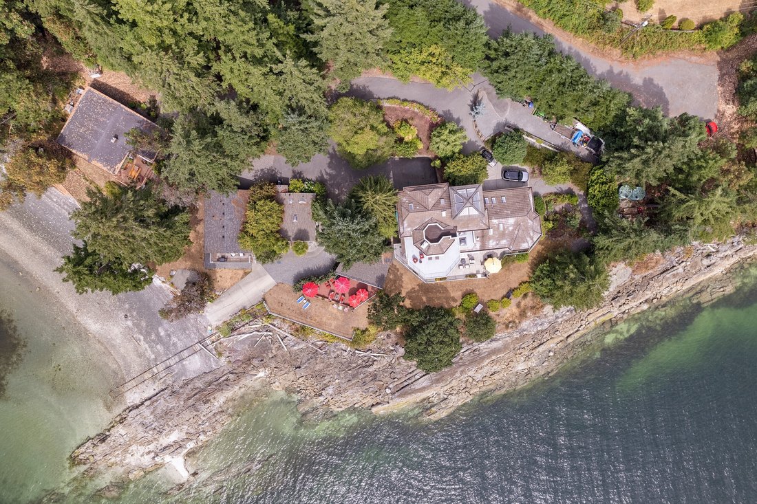 House in Ladysmith, British Columbia, Canada 4 - 16032197