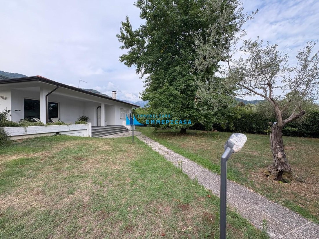 Villa in Mirteto, Massa, Tuscany 3 - 16035815