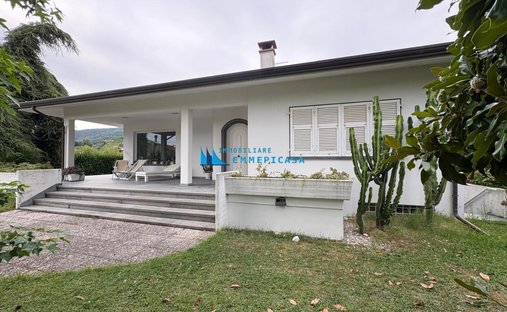 Villa in Mirteto, Massa, Toskana 1