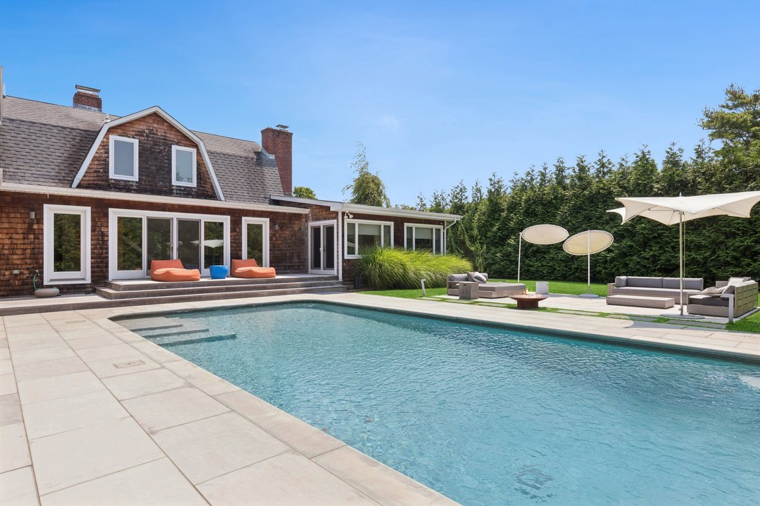 Westhampton, New York, United States 1 - 15909854
