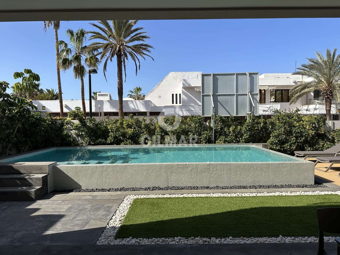 Villa in Playa de las Americas, Canary Islands, Spain 3 - 16031232