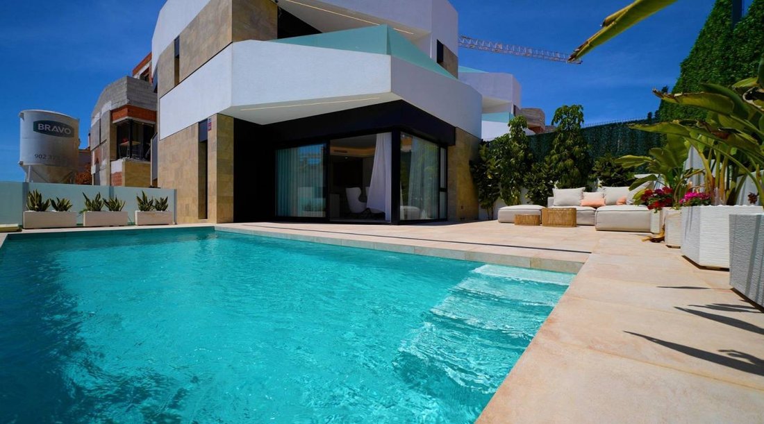Villa in Orihuela, Valencian Community, Spain 1 - 16032833