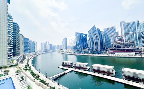 Apartment in Business Bay, Dubai, United Arab Emirates 1