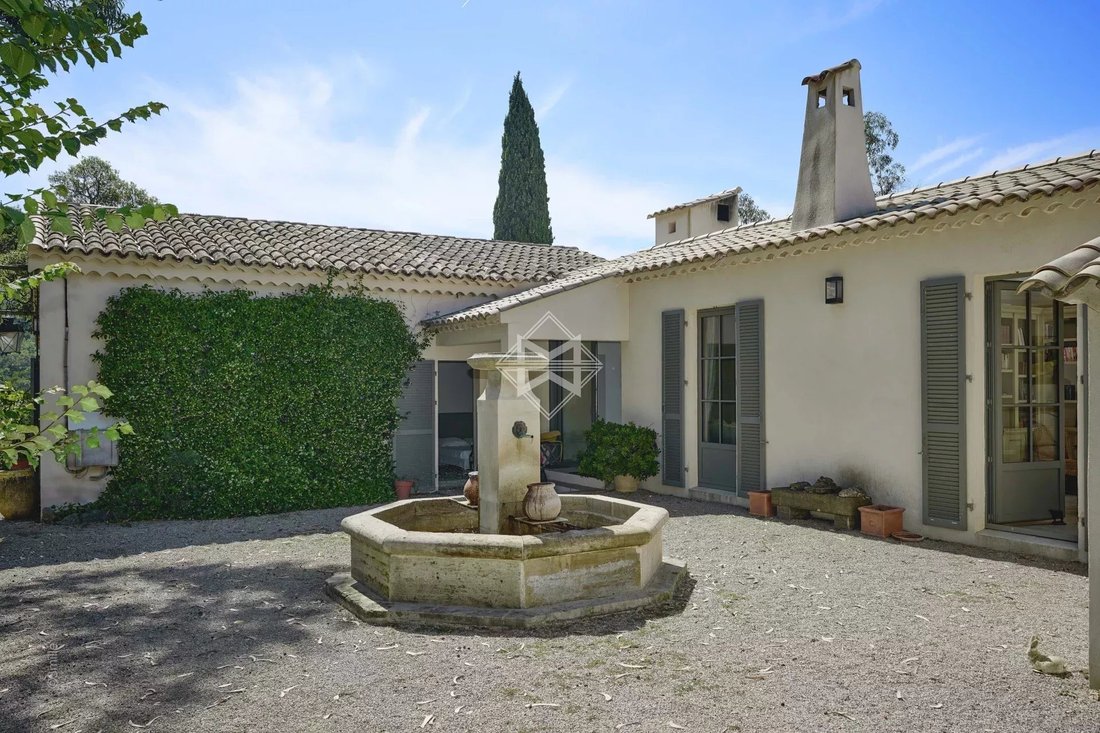 Villa in La Croix-Valmer, Provence-Alpes-Côte d'Azur, France 5 - 12064275