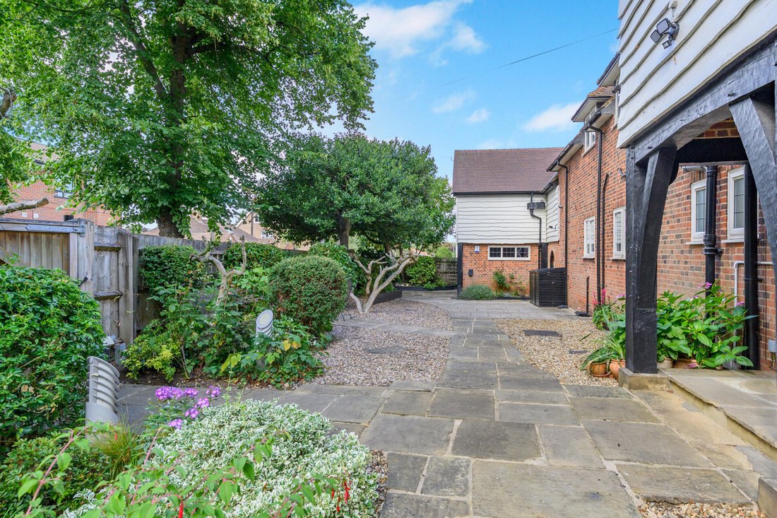 House in Monks Park, Northampton, England 2 - 16032824