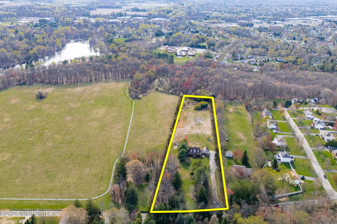 House in Freehold Township, New Jersey, United States 2 - 16033735