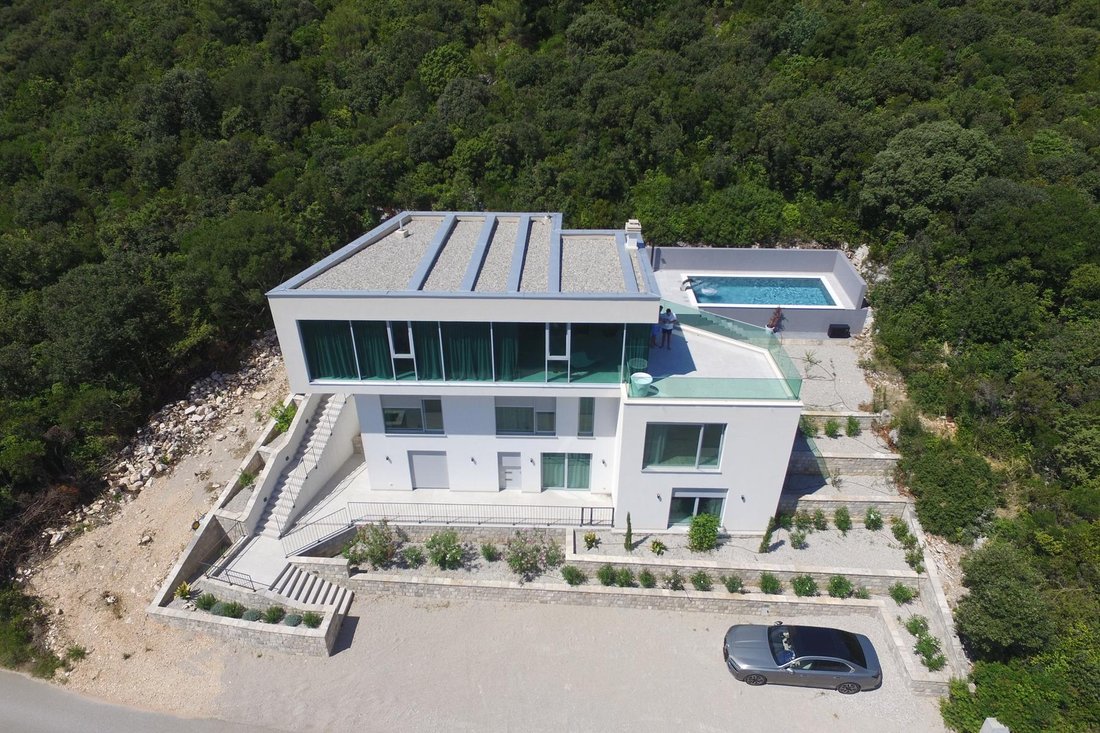 Villa in Zrnovo, Dubrovnik-Neretva County, Croatia 1 - 16037497
