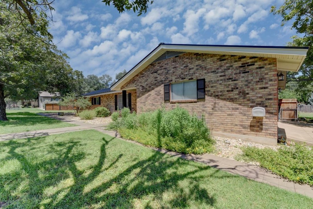 House in Fredericksburg, Texas, United States 3 - 16034166