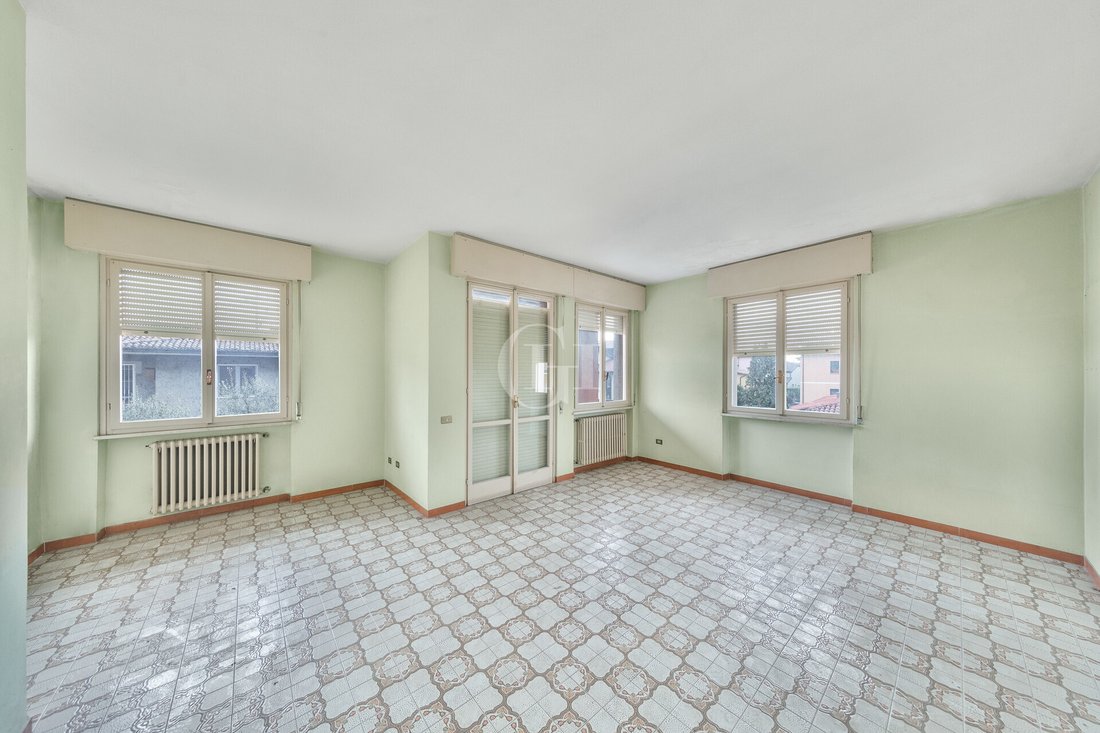 Villa in Historic Center, Desenzano del Garda, Lombardy 3 - 16033875