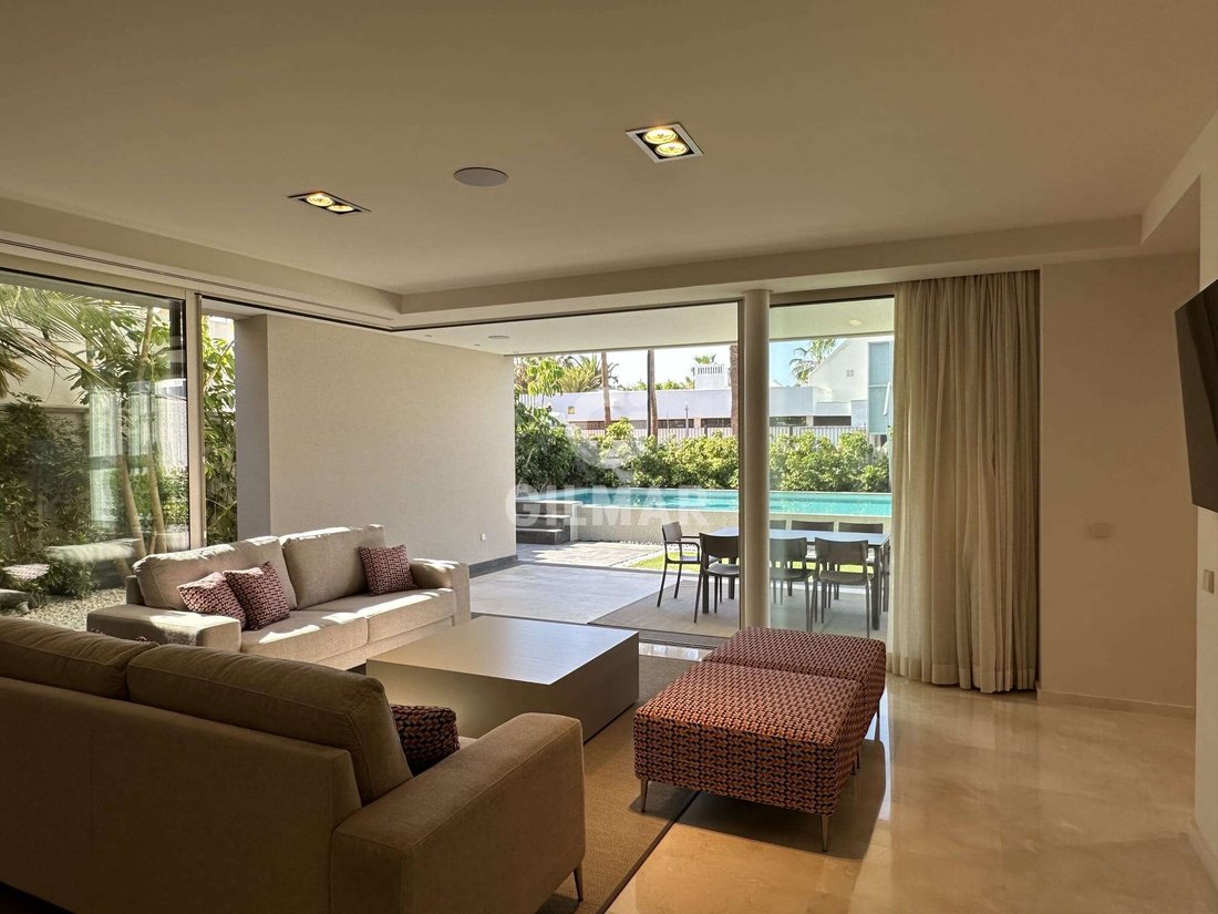Villa in Playa de las Americas, Canary Islands, Spain 5 - 16031232