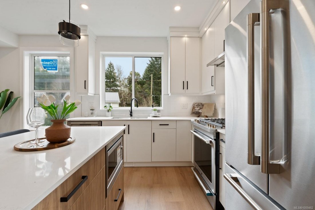 House in Langford, British Columbia, Canada 5 - 16037521
