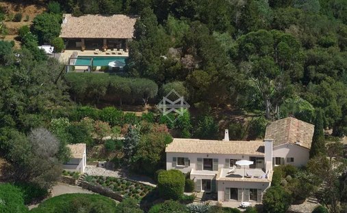 Villa en La Croix-Valmer, Provenza-Alpes-Costa Azul, Francia 1