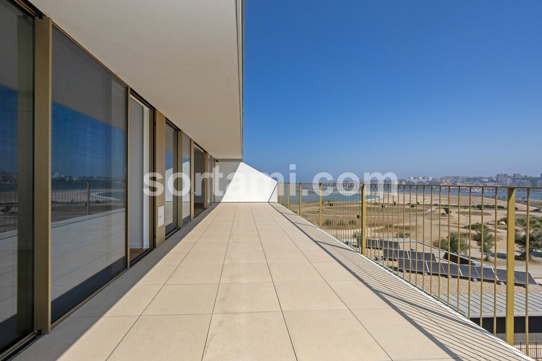 Apartment in Canidelo, Porto District, Portugal 1 - 16037443