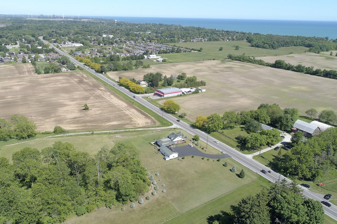 House in Caledonia, Michigan, United States 4 - 14332214