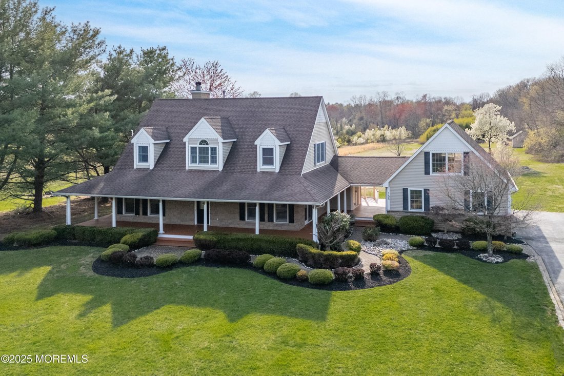 House in Freehold Township, New Jersey, United States 1 - 16033735