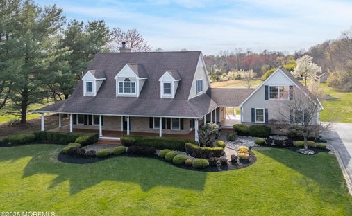 House in Freehold Township, New Jersey, United States 1