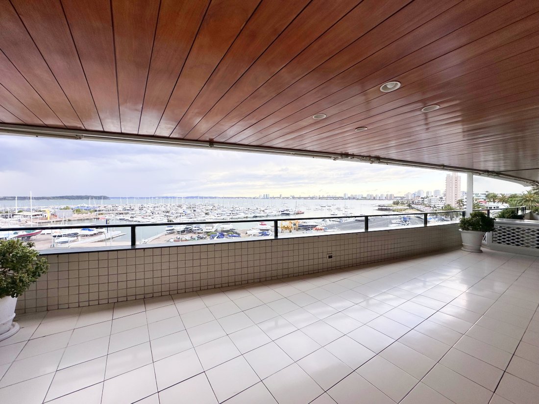 Apartment in Punta del Este, Maldonado Department, Uruguay 1 - 16032372