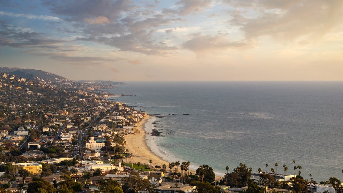 Whispers of the Pacific: The Legendary Hiel Ryder Estate Awaits