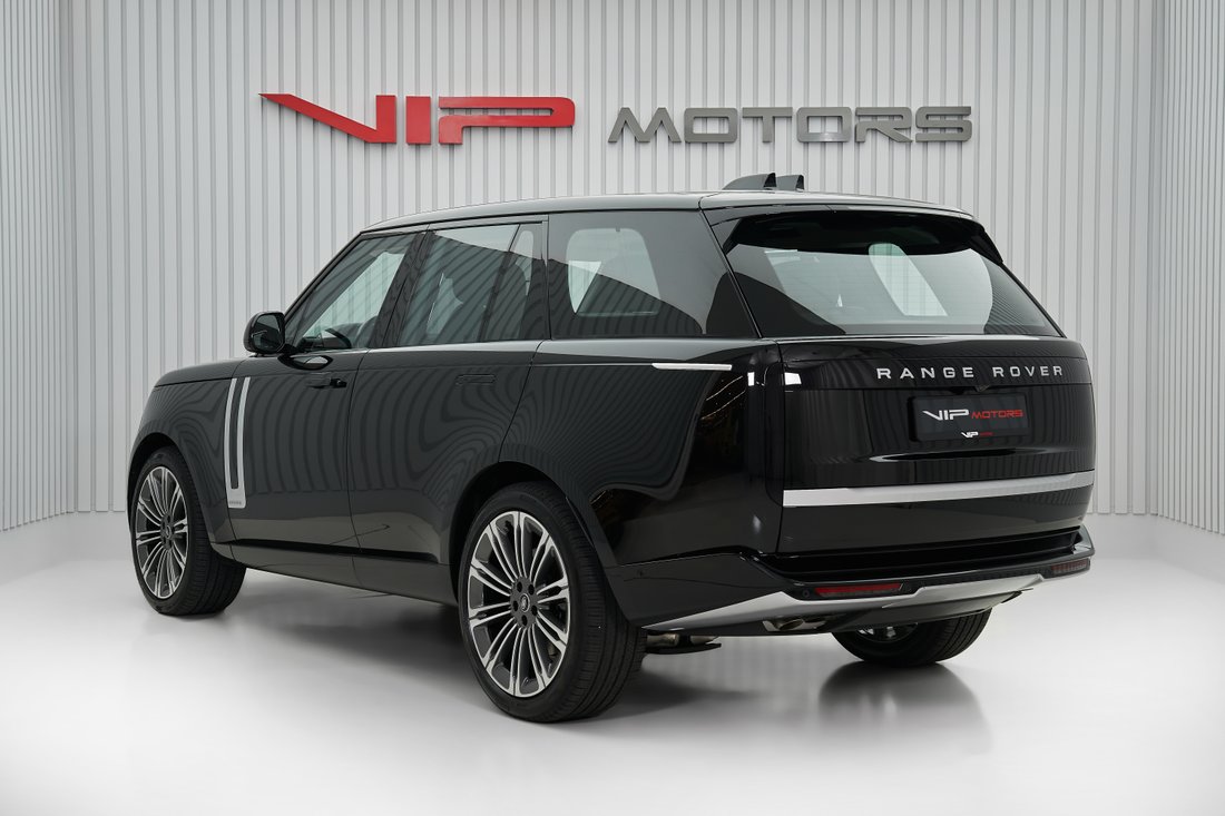 Suv in Dubai, Dubai, United Arab Emirates 4 - 16034958