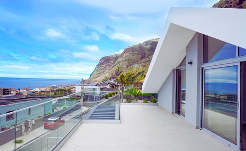 Villa in Paul do Mar, Madeira, Portugal 1