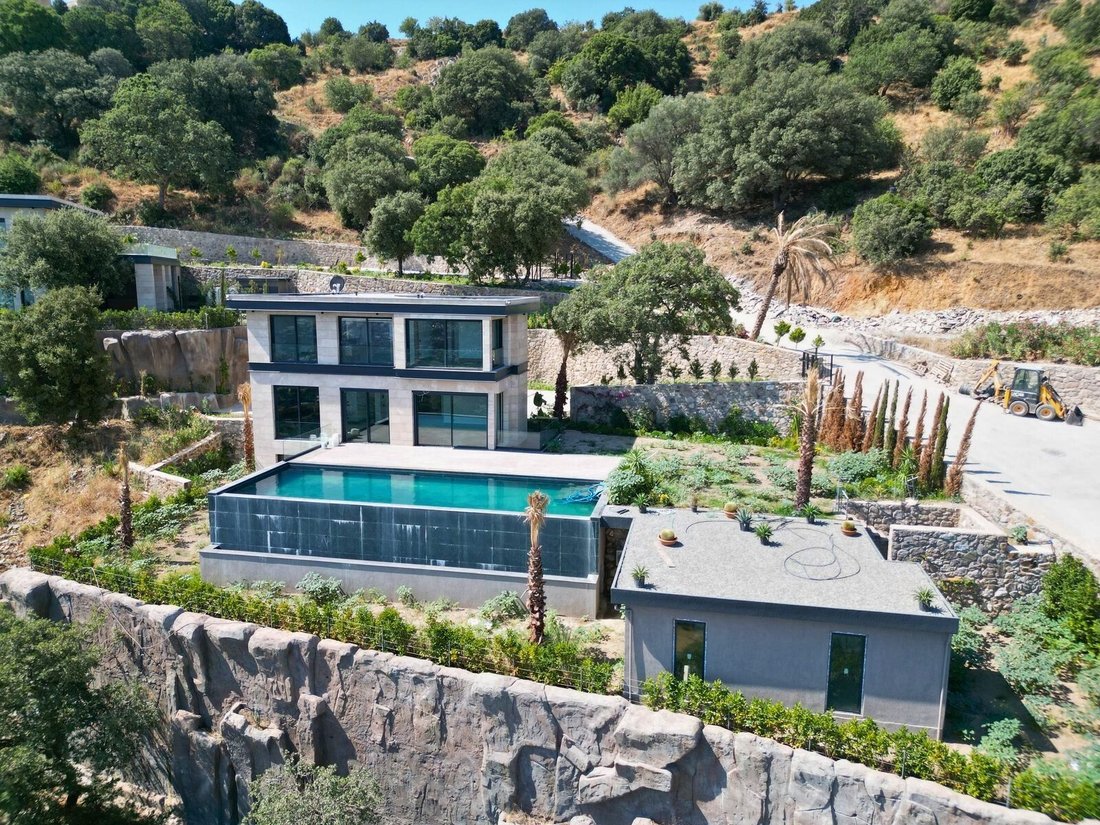 Villa in Yalıkavak, Muğla, Turkey 2 - 16038189