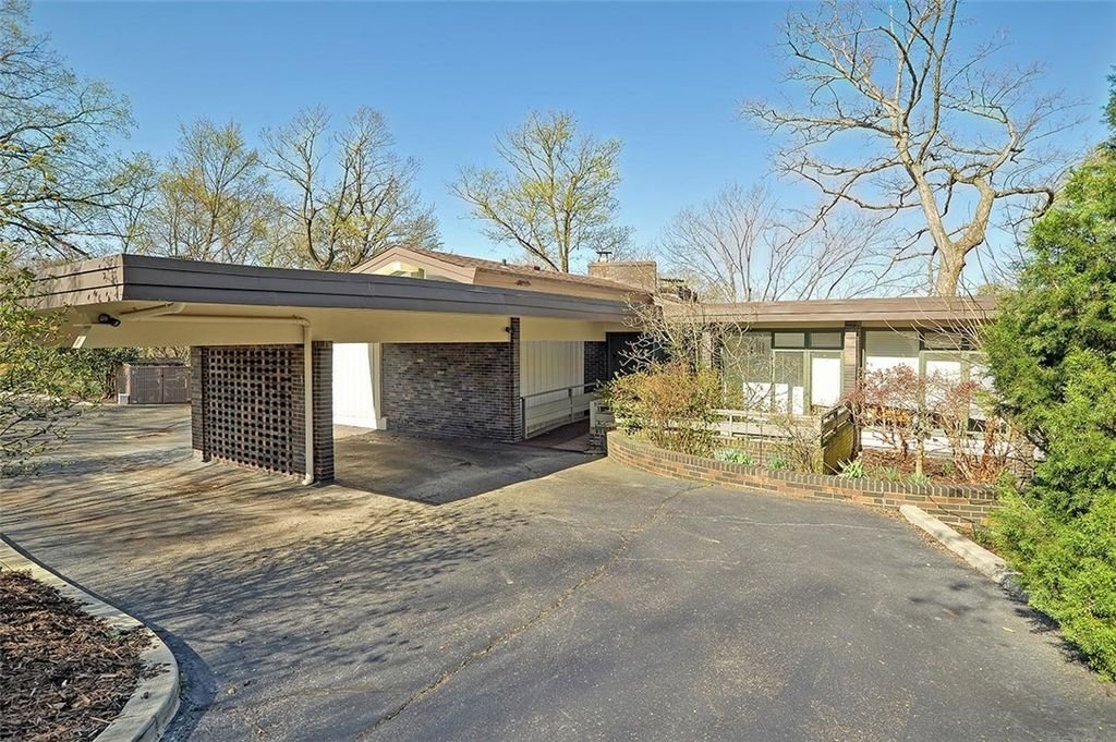 House in Pittsburgh, Pennsylvania, United States 4 - 16040212