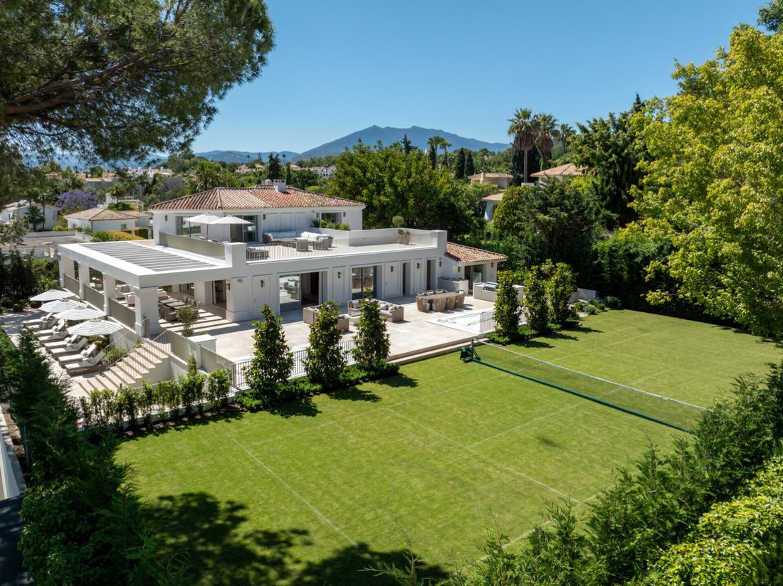 Villa in Marbella, Andalusien, Spanien 1 - 16039423