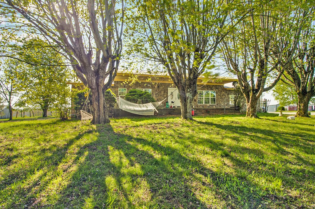 House in Pikeville, Tennessee, United States 3 - 16040402