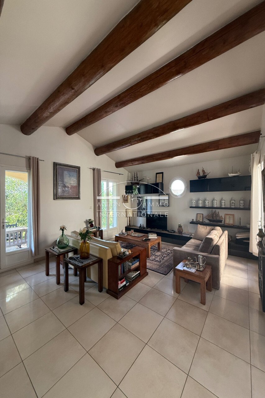 Villa in Arles, Provence-Alpes-Côte d'Azur, Frankreich 2 - 16038819
