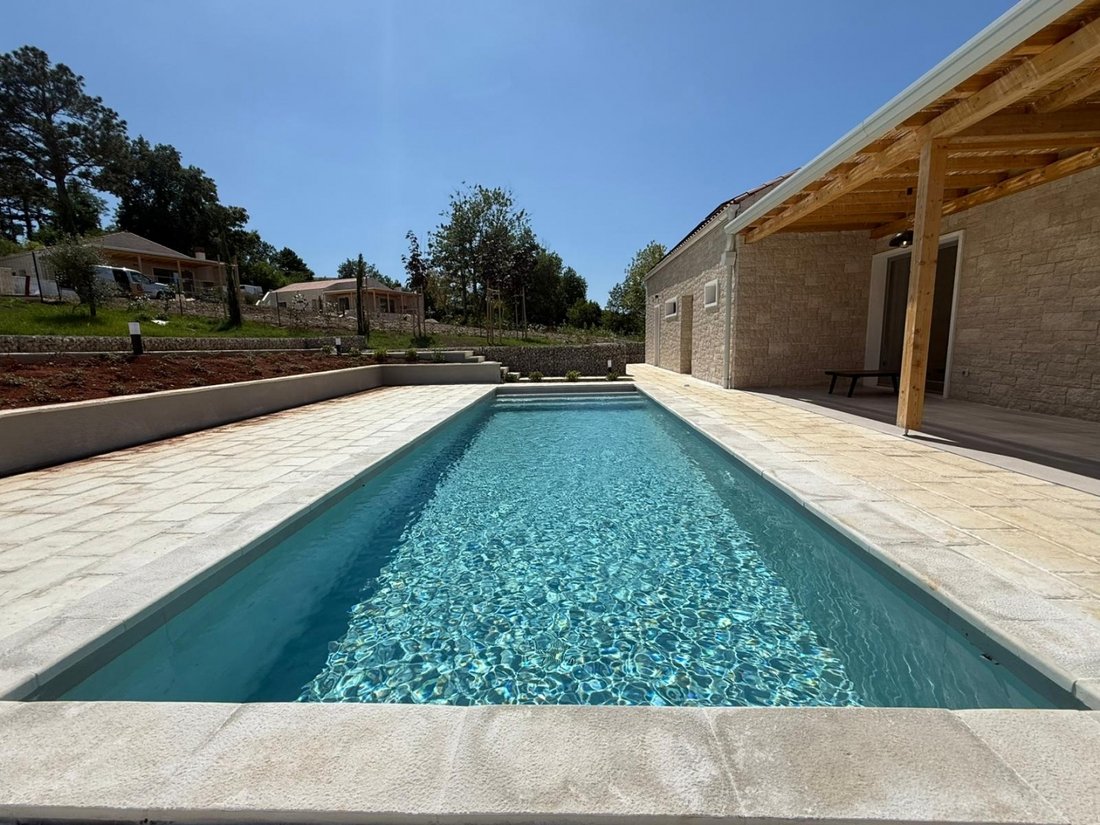 Villa in Opcina Motovun, Istria County, Croatia 2 - 16040008