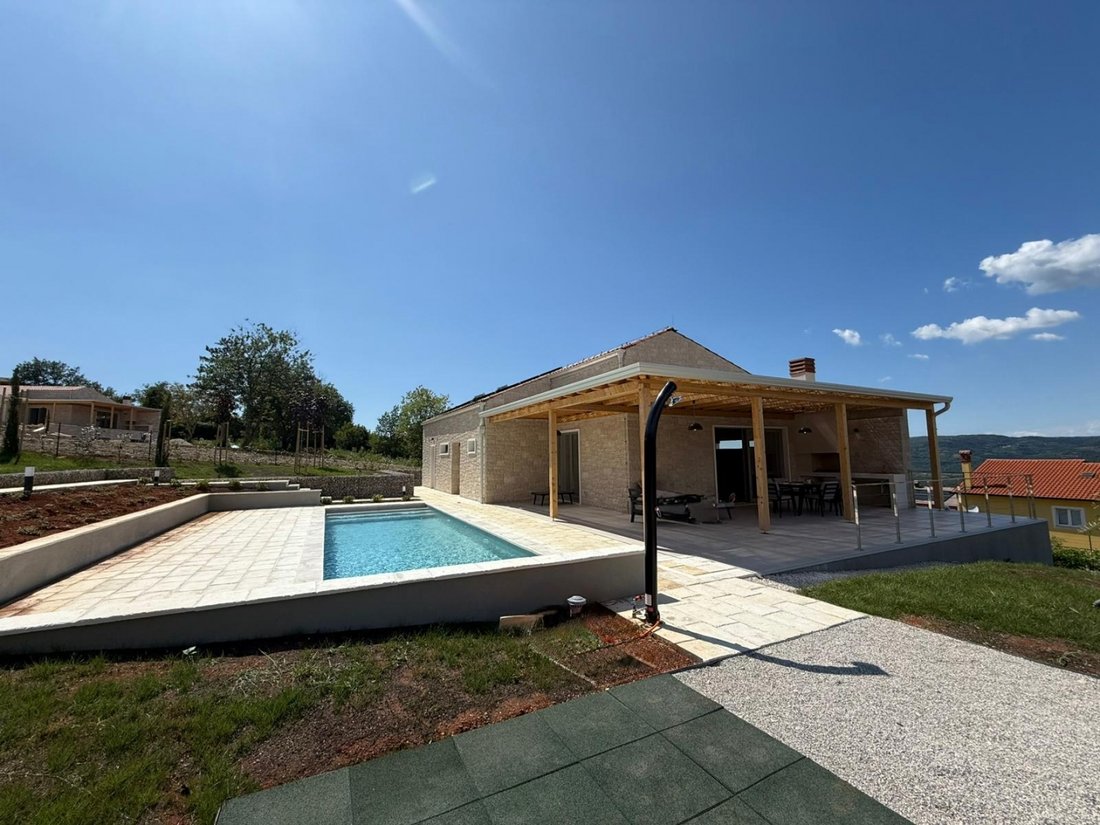 Villa in Opcina Motovun, Istria County, Croatia 1 - 16040027