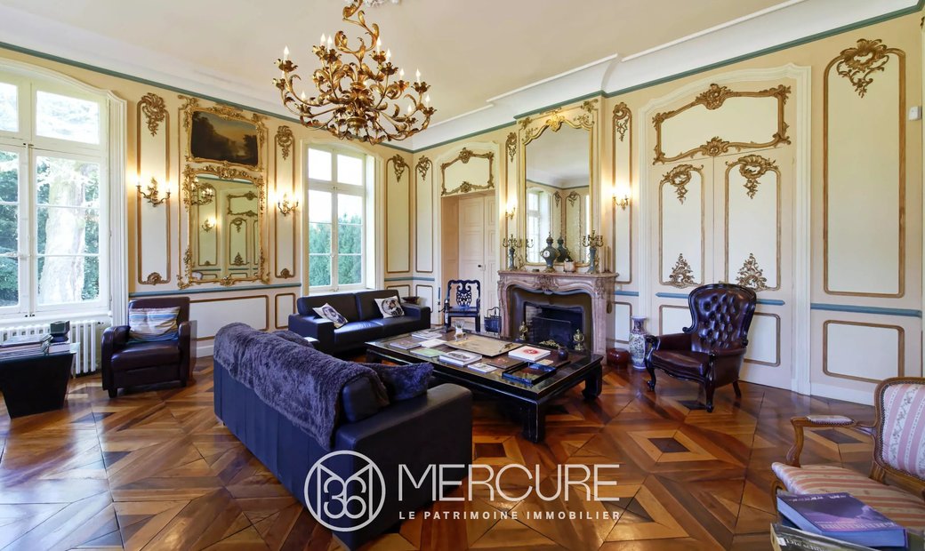 Beautiful Property Of The XI Xth Century Of Tuscan Style In The Heart Of A Closed Park And Raises Abo